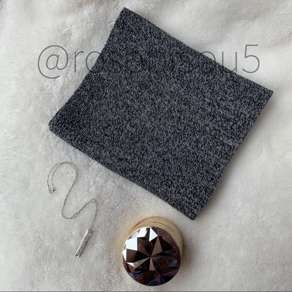 🧣♥️Luxe Knit Infinity Scarf GRAY - Picture 3 of 7